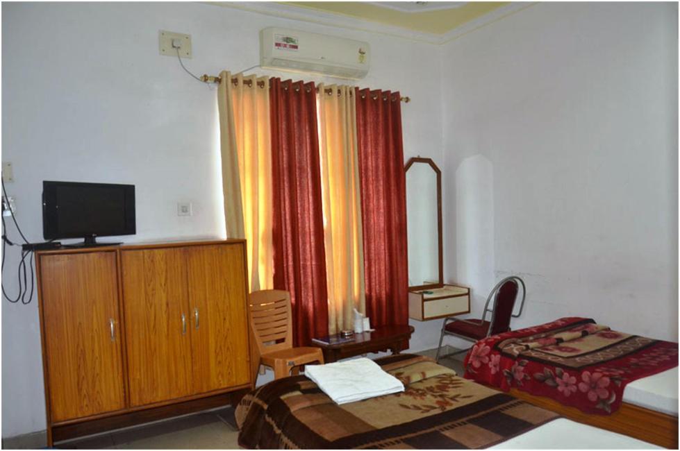 Hotel Pritika ดูร์กาปูร์ ภายนอก รูปภาพ